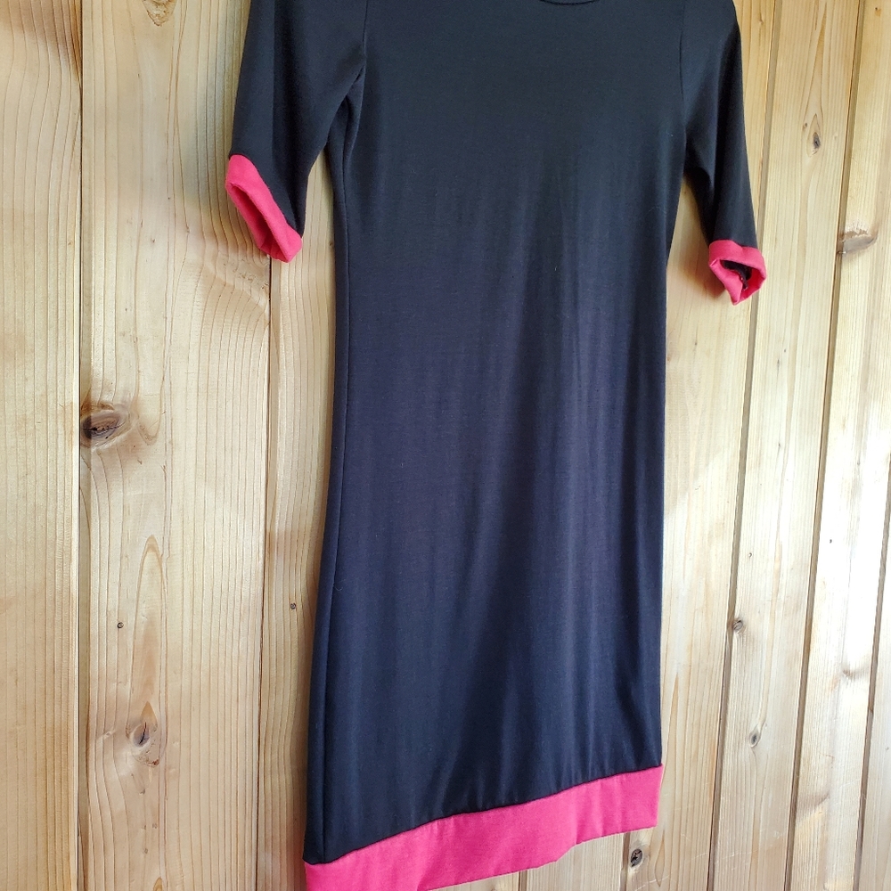 Dress - Picture 2 of 4